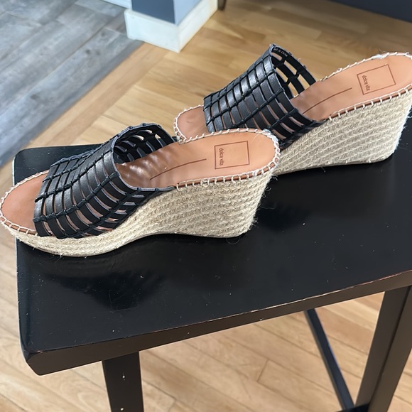 Dolce vida size 9 open slides like new in black and tan. - Picture 2 of 5